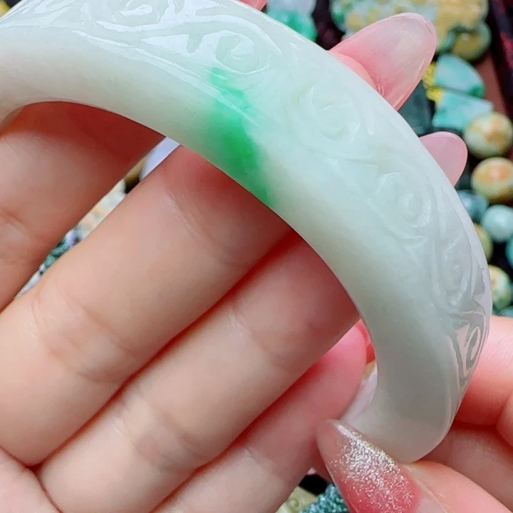 翡翠未镶嵌颈饰天然A货38