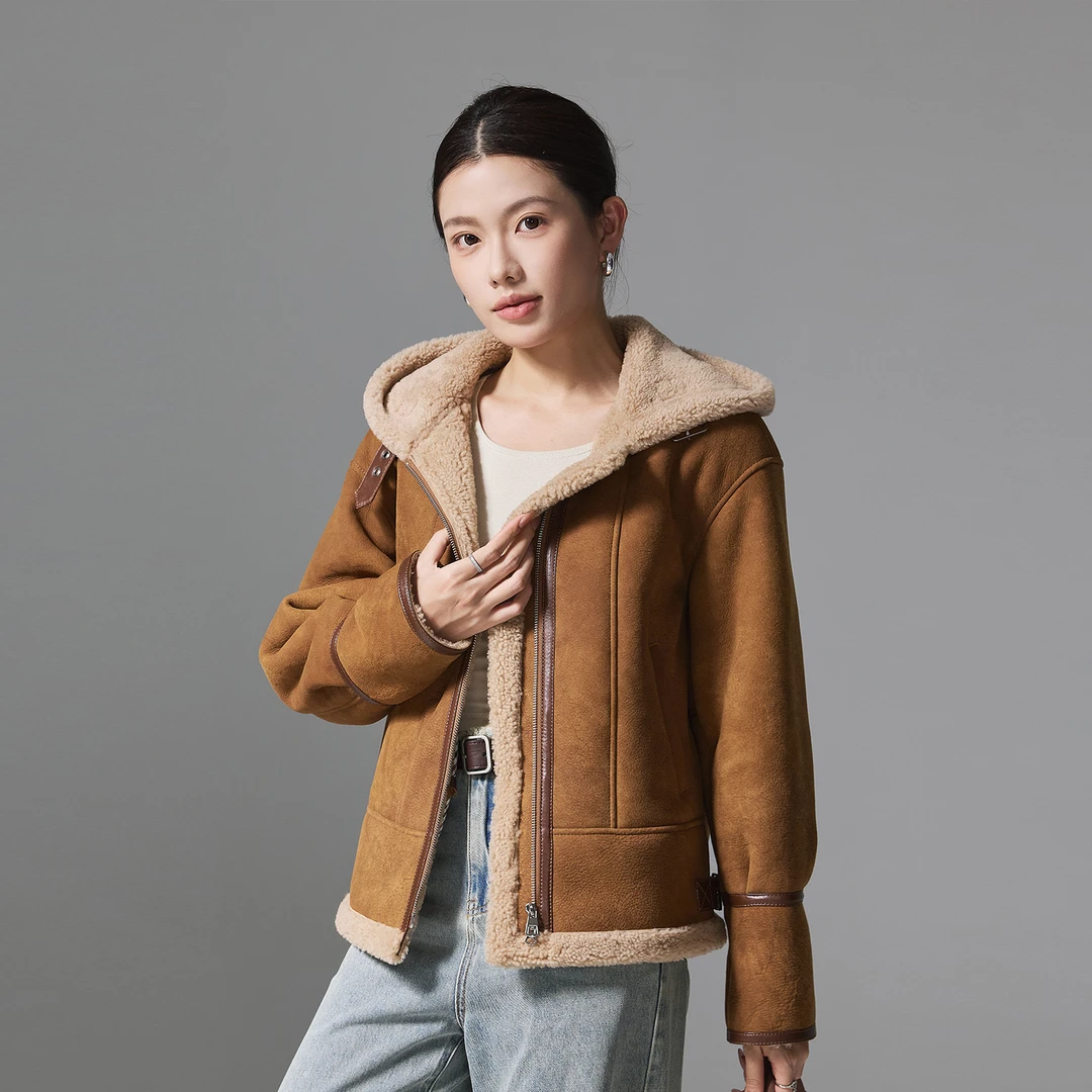 女短款连帽美利奴原生态皮毛一体羊羔毛真皮外套冬季极简宽松