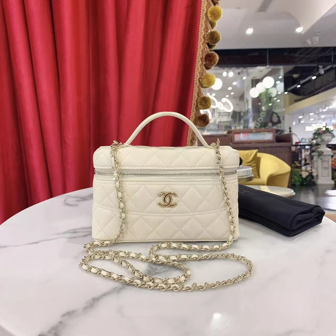 99新 Chanel/香奈儿 GGS25c LP手柄长盒子奶昔白色牛皮24055773