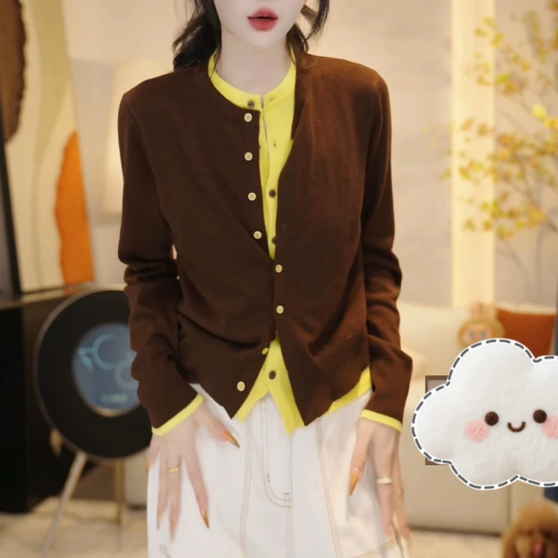 『黄雾鸢尾』新款宽松显瘦假两件拼色时尚百搭毛衣女上衣LK2506038