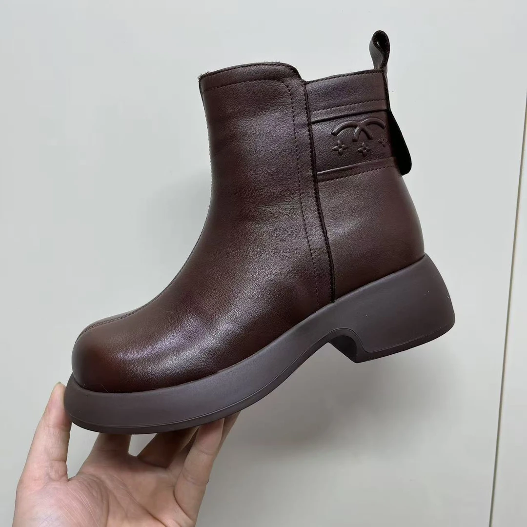 8611冬季新款圆头牛皮厚底加绒舒适保暖防滑百搭休闲马丁靴轻职风