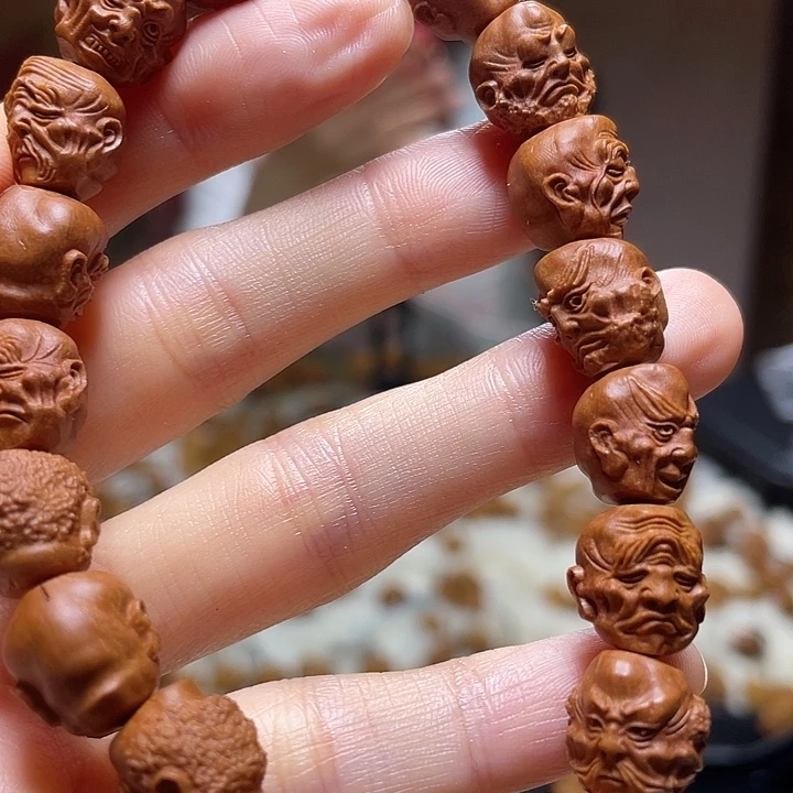 吊坠橄榄核龙纹桃核 十八罗汉