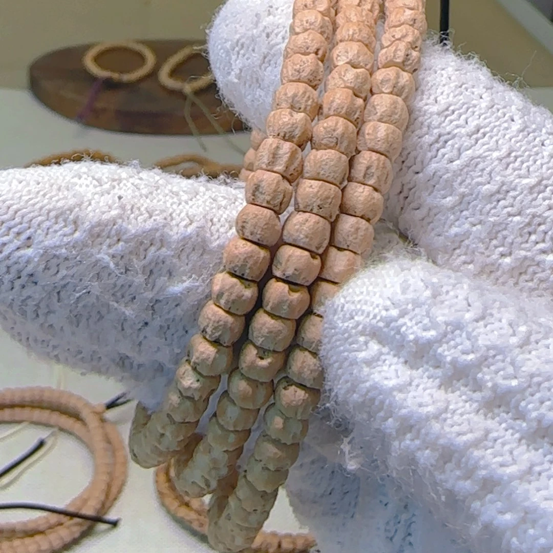 唐***玖柏香籽/百香籽吊坠