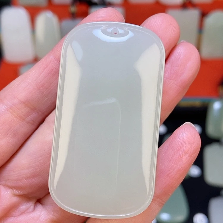 【闪购商品】颈饰未镶嵌和田玉