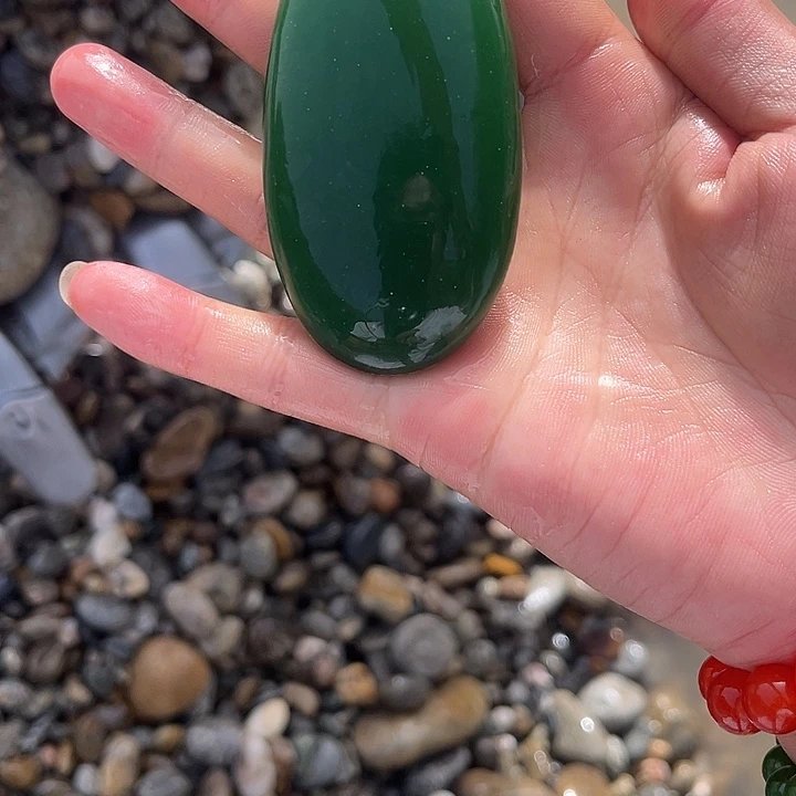 圆润饱满吊坠手把