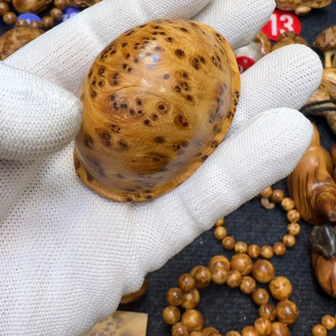 胡***咧柏木（崖柏）无事牌