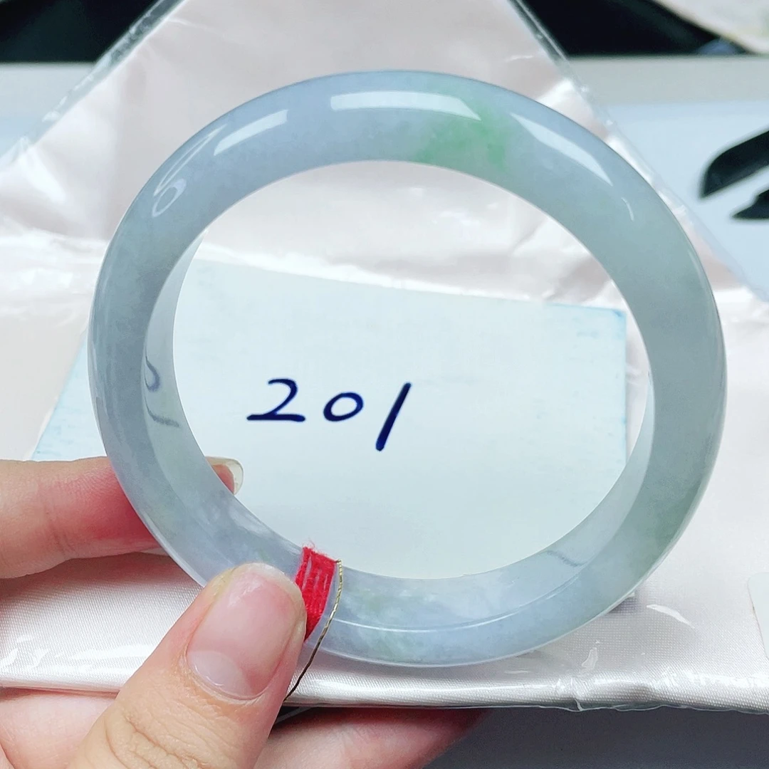 翡翠未镶嵌手镯正圈58.6