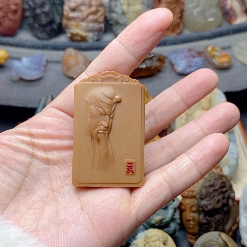 【闪购商品】定制石英质玉吊坠未镶嵌