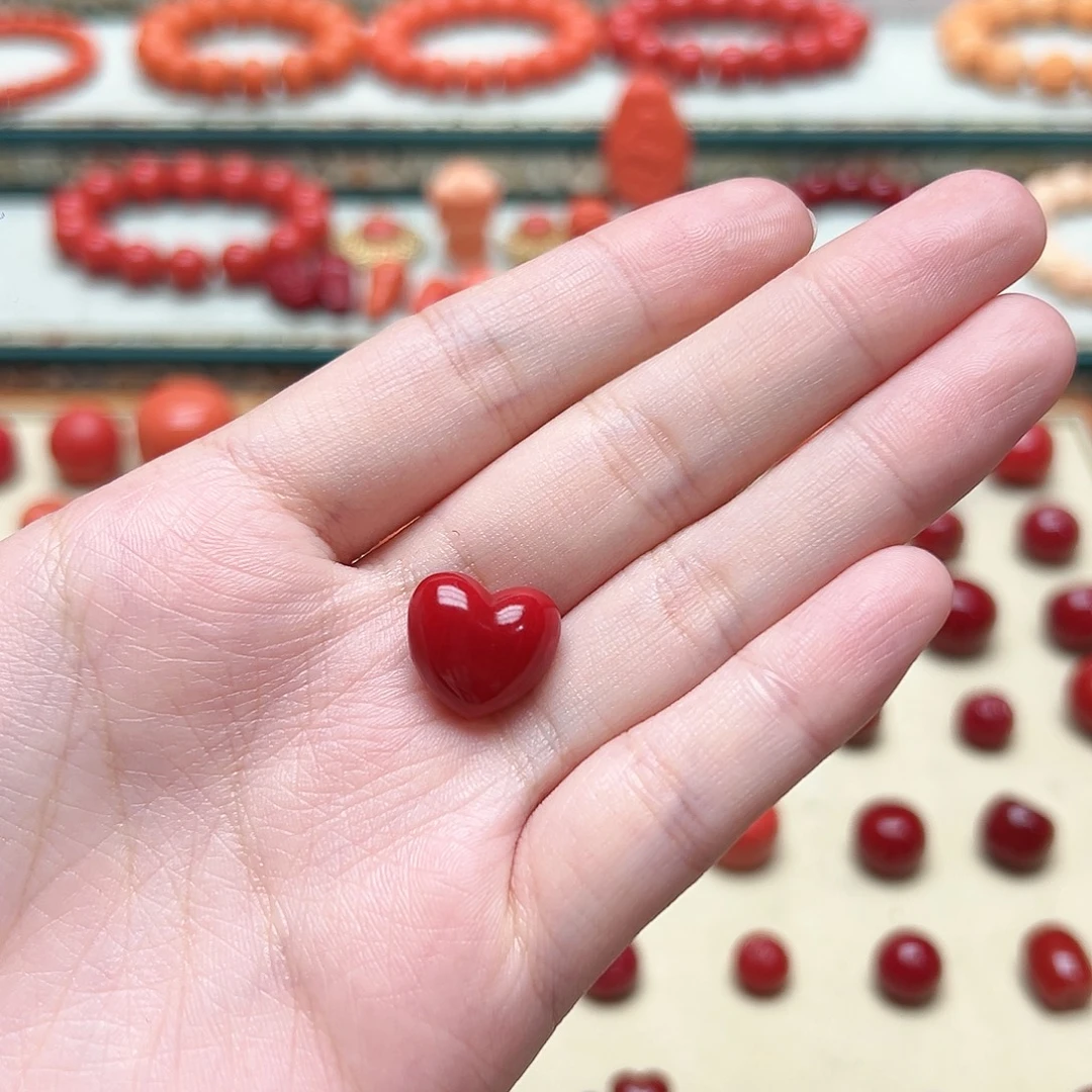 叶****特殊工艺制品爱心