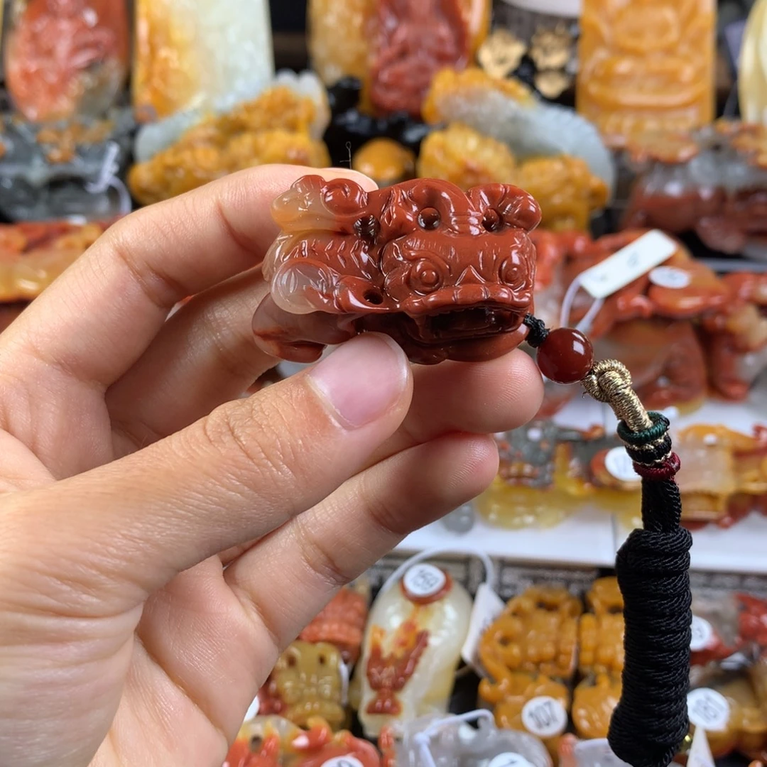 石英质玉（黄龙玉）未镶嵌挂件