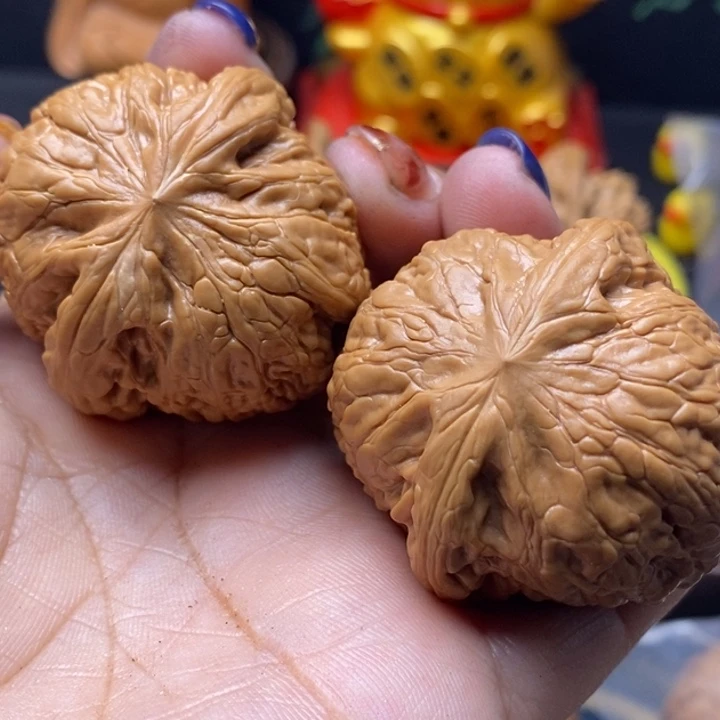 用***4文玩核桃吊坠铁锤