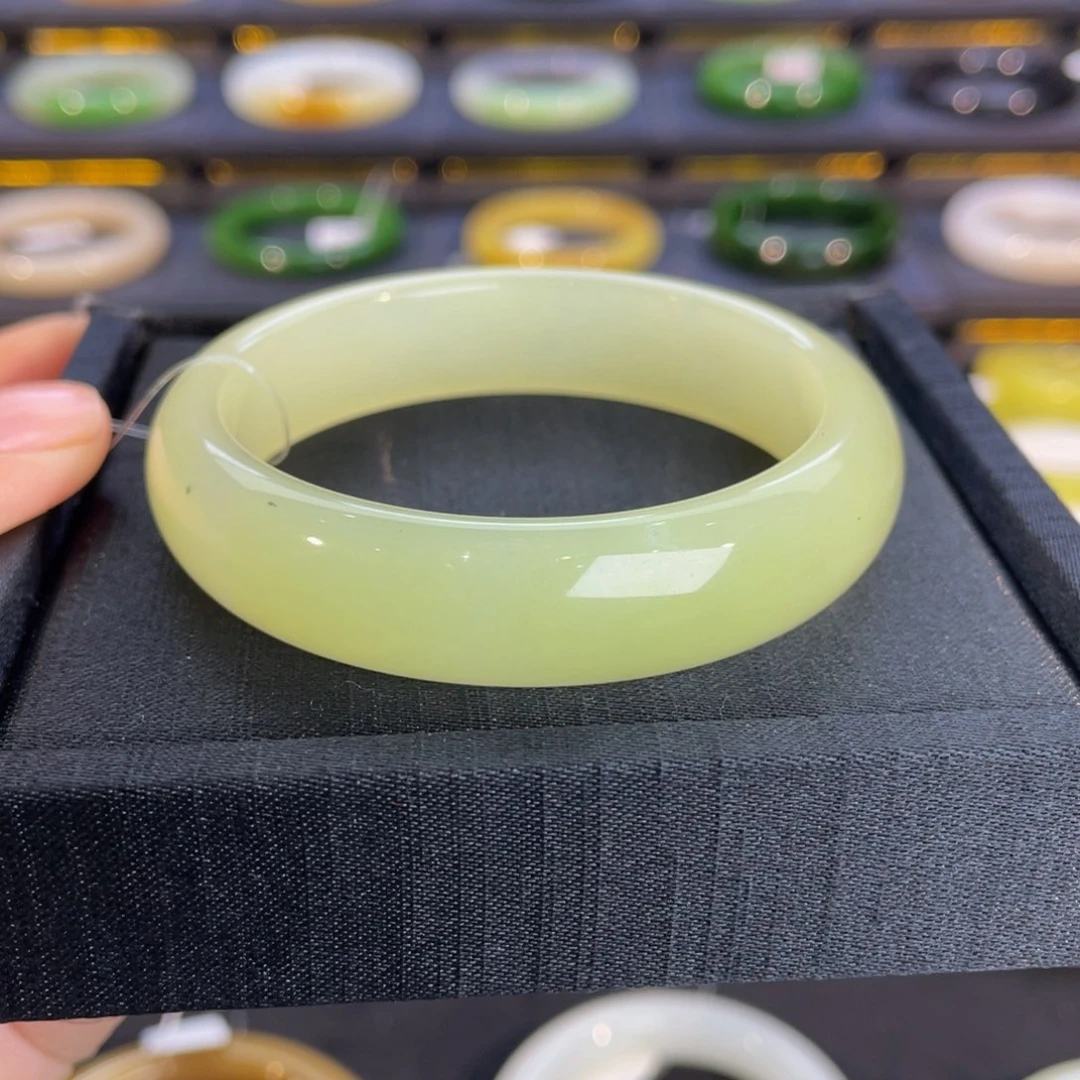 未镶嵌手镯和田玉-高冰黄口54