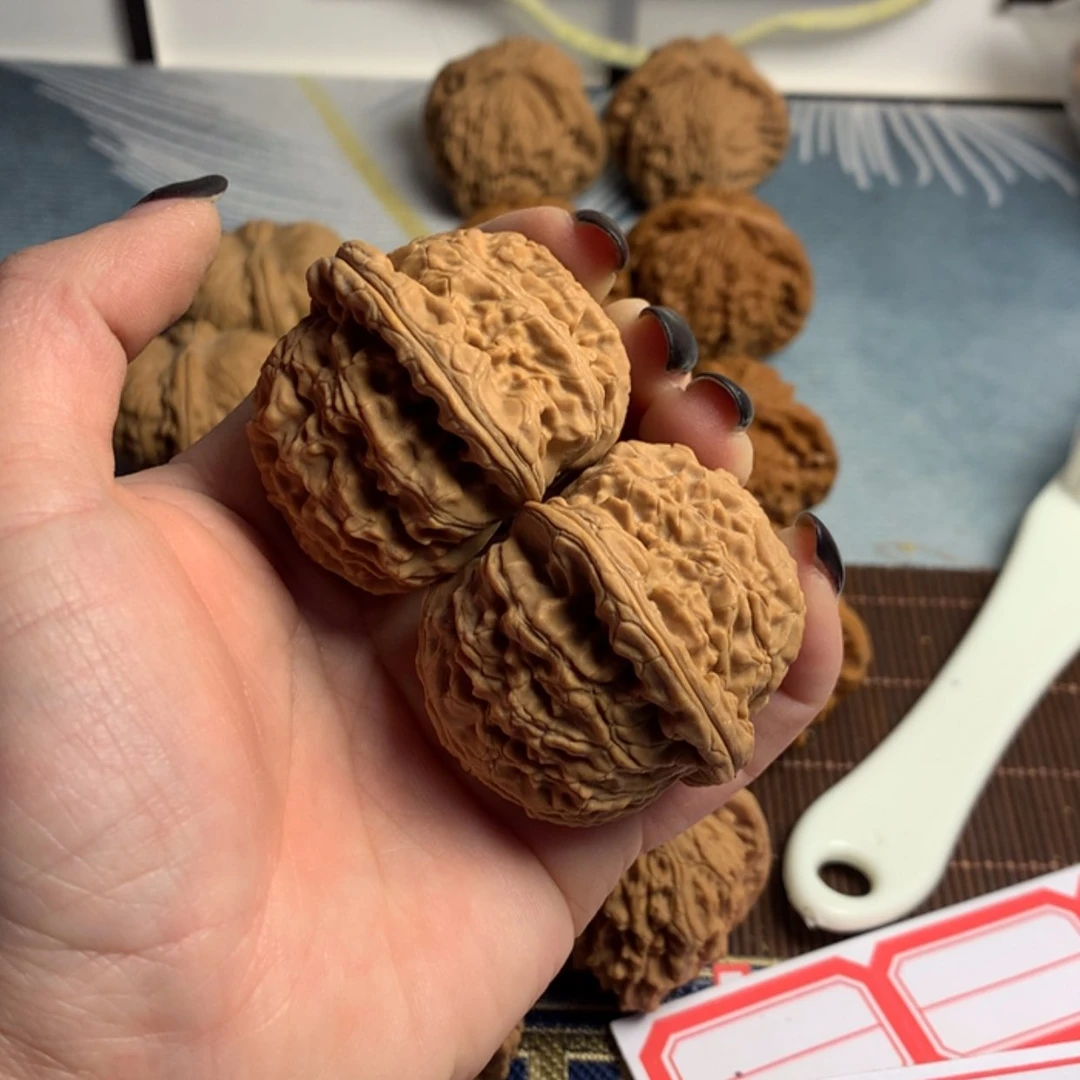 【闪购商品】文玩核桃吊坠大*白狮