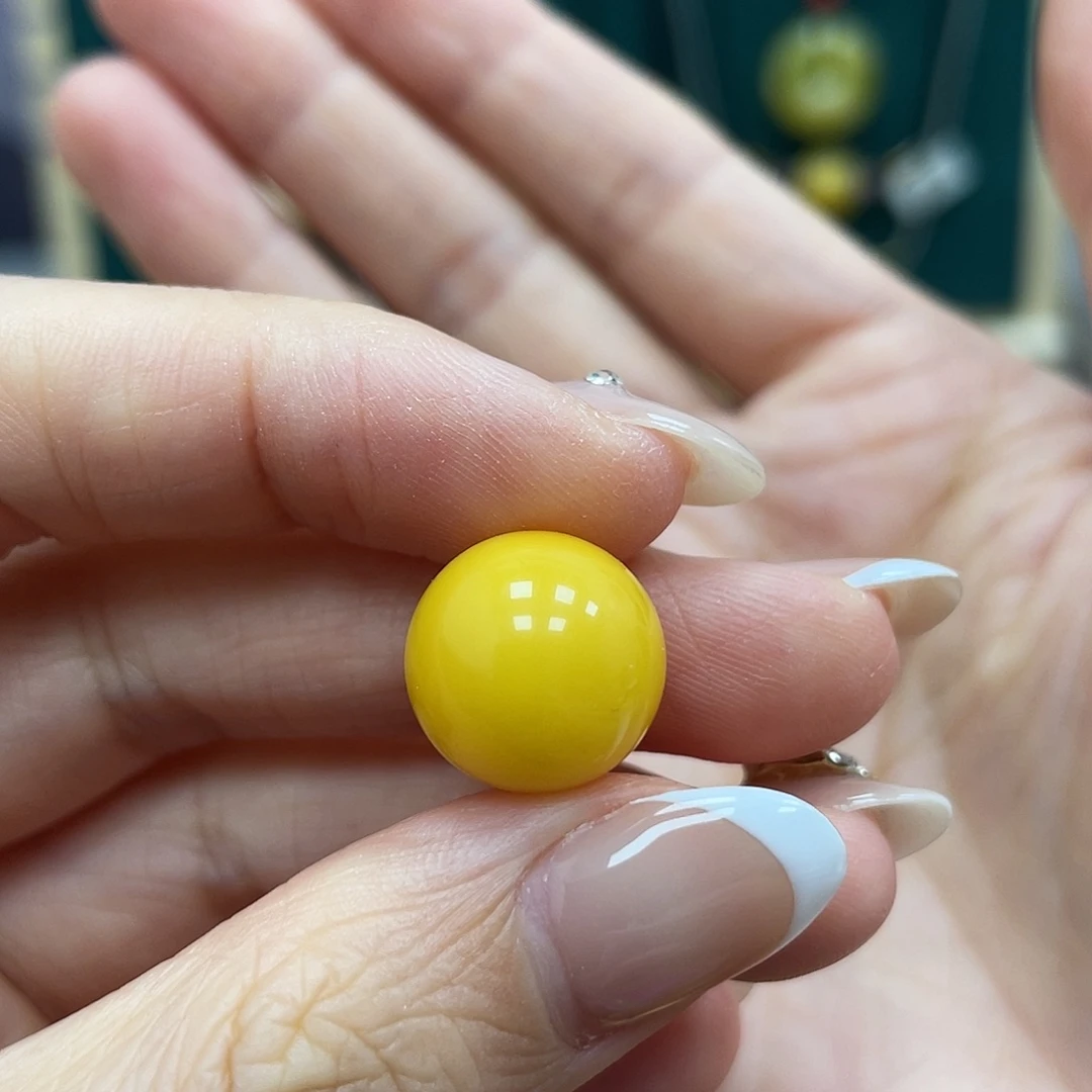 大***山未镶嵌琥珀裸石13.2mm圆珠