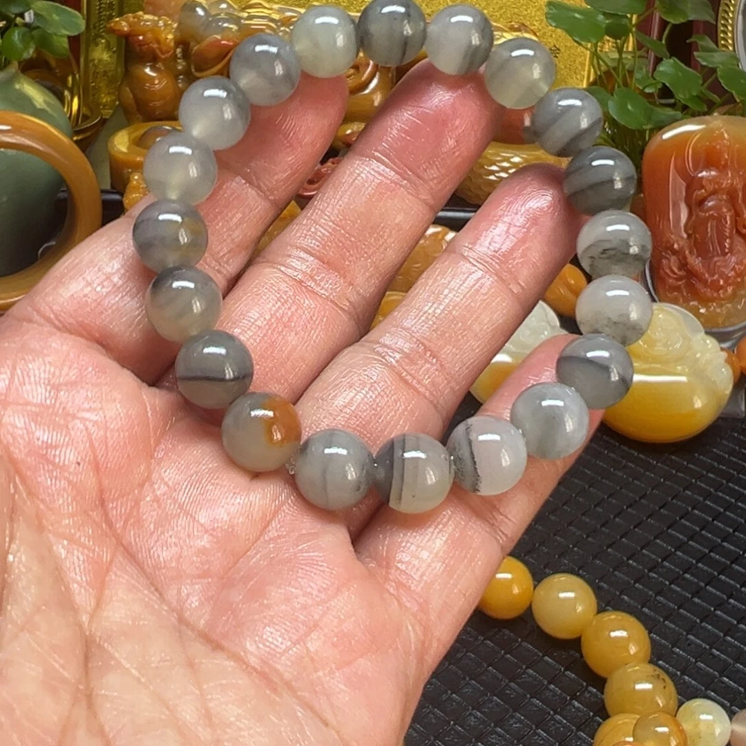 石英质玉未镶嵌颈饰