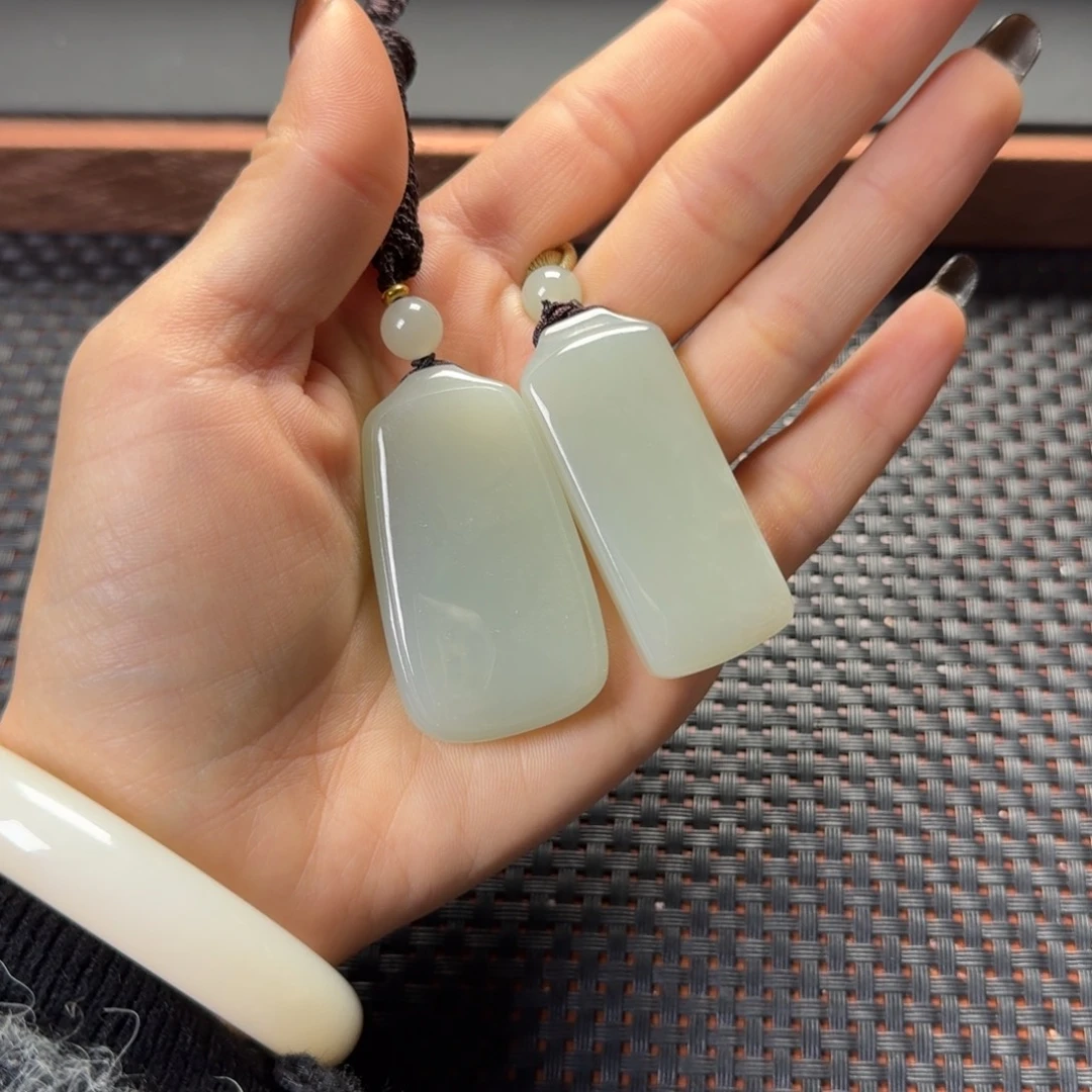 和田玉（糖玉）未镶嵌颈饰