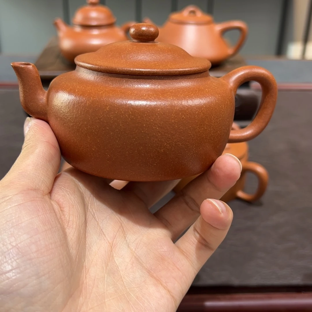 拍****?宜兴紫砂壶泡茶喝
