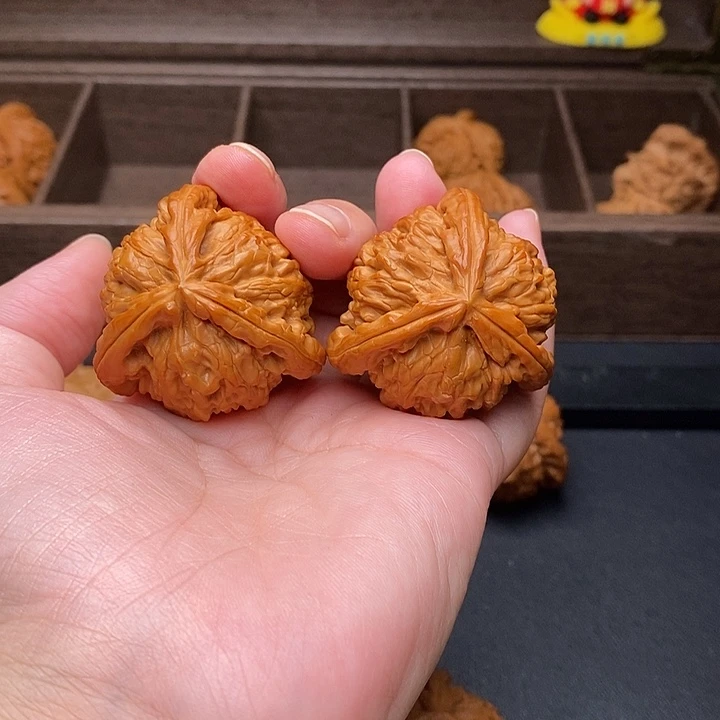 赏***录把件文玩核桃白奔