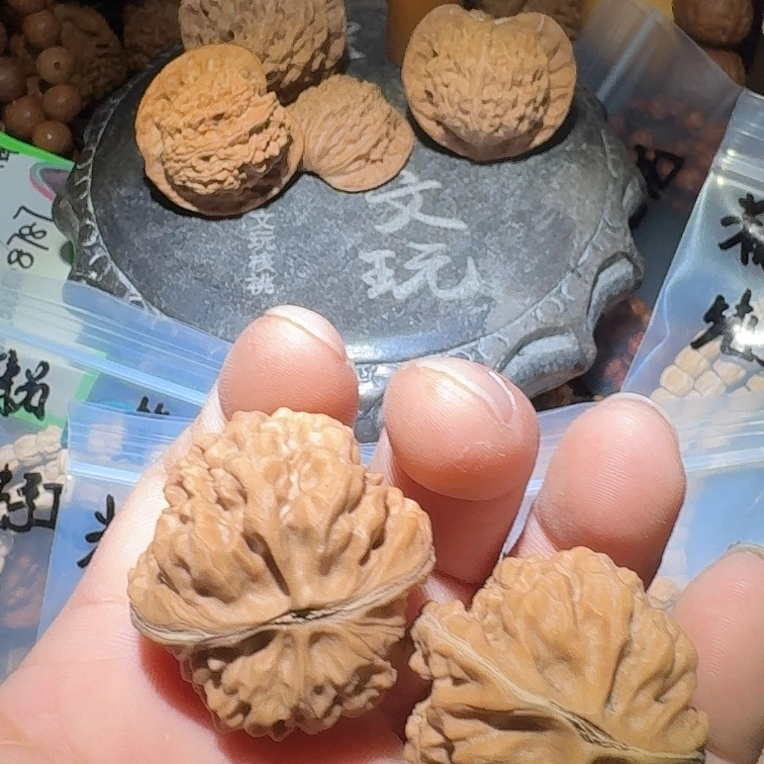 核桃全品有黄坐莲