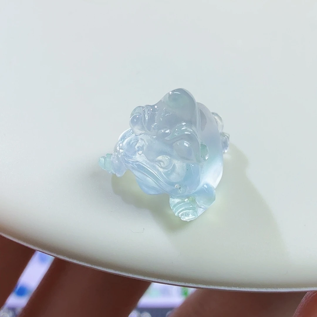 翡翠未镶嵌颈饰立体金蟾