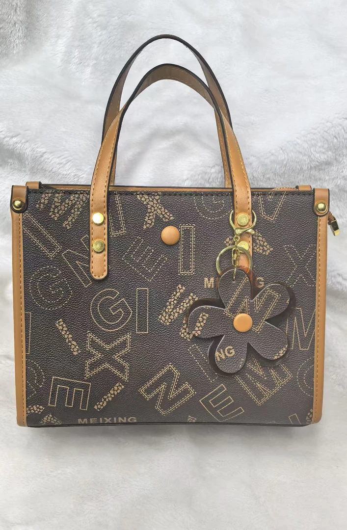 格子心形印花斜挎包拉链多层款单根港风拉链暗袋