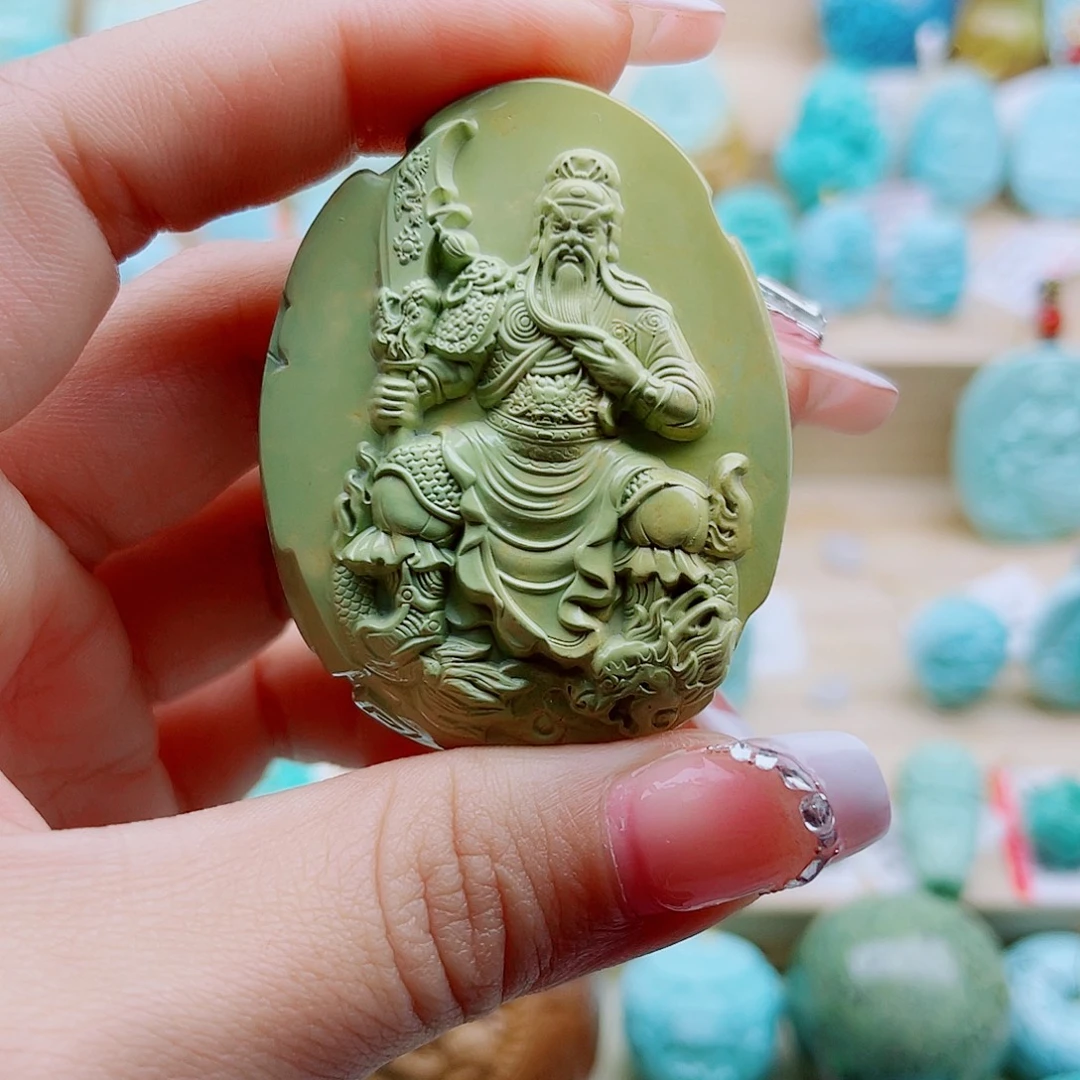 悠***悠绿松石未镶嵌珠宝奇石