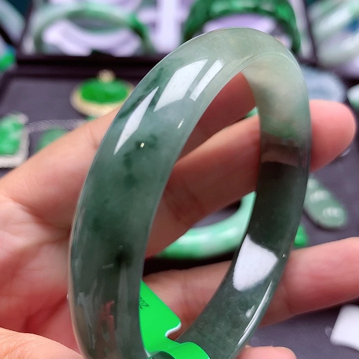 未镶嵌手镯翡翠翡翠