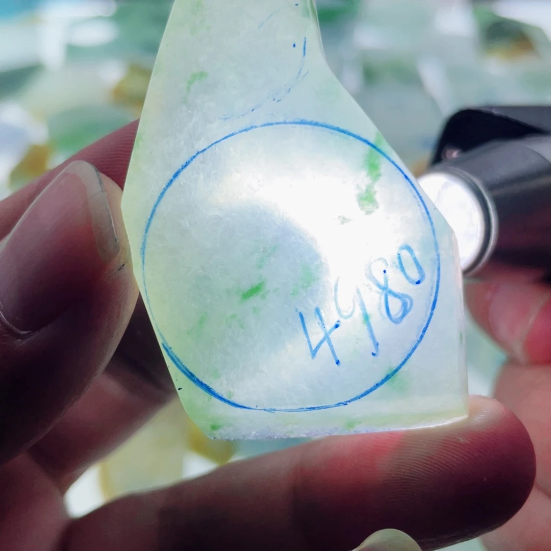 定制翡翠未镶嵌天然翡翠雕刻定制