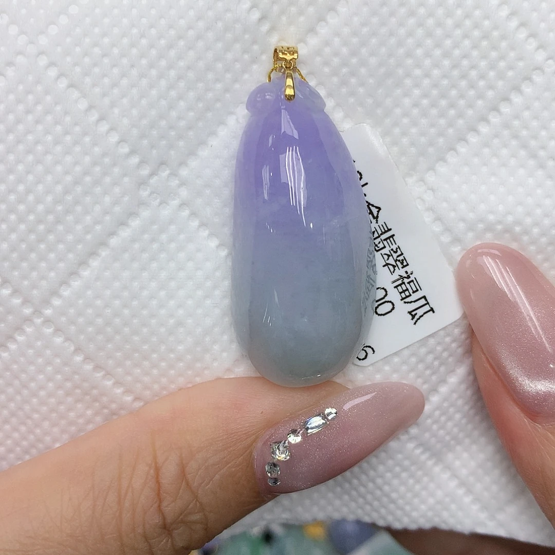 颈饰18K金镶嵌翡翠