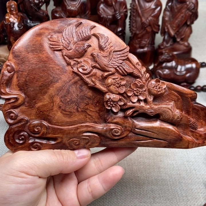 花梨木类端景台132.4克左右