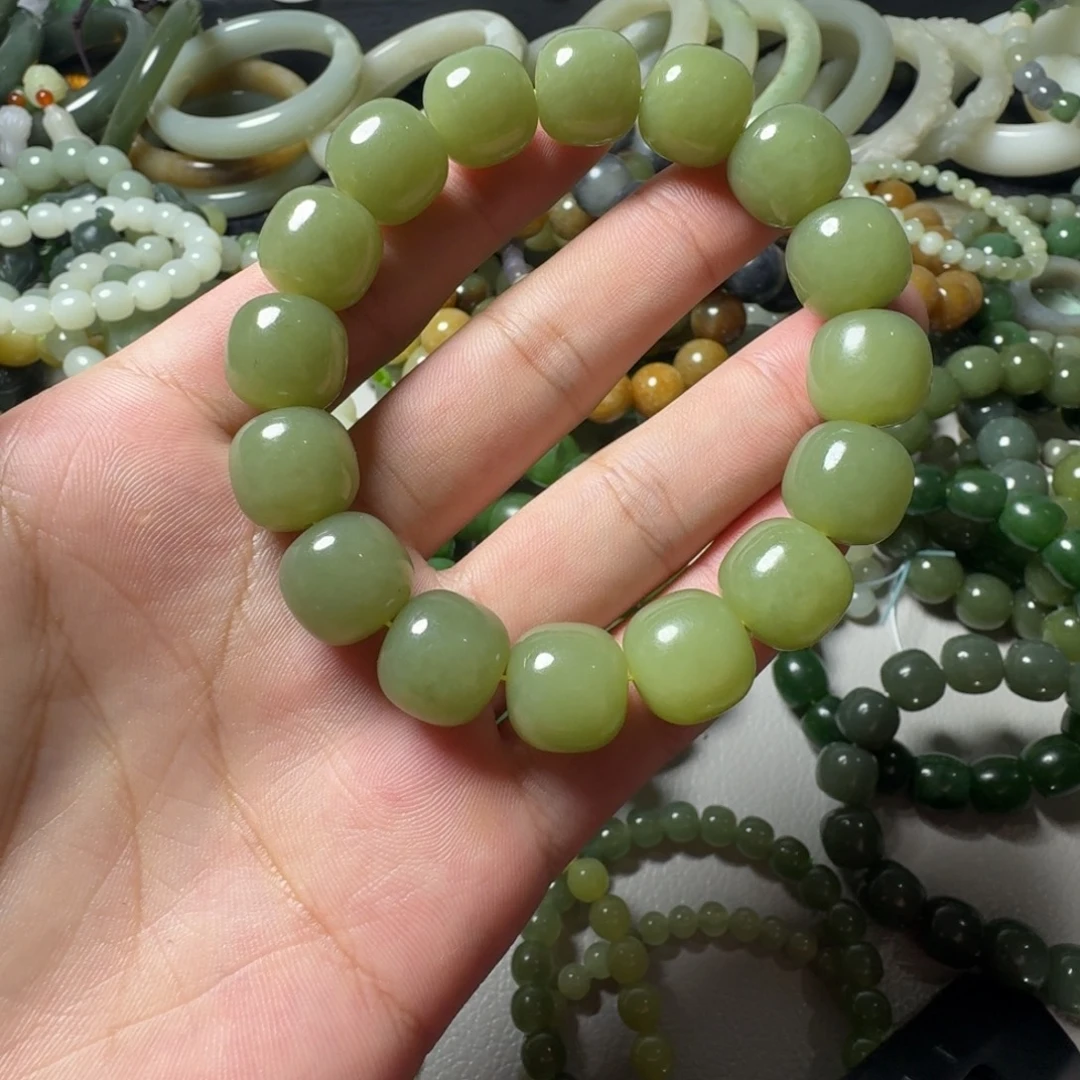 和田玉未镶嵌手串