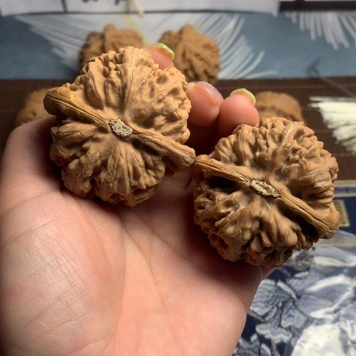 吊坠文玩核桃清***~粗筋