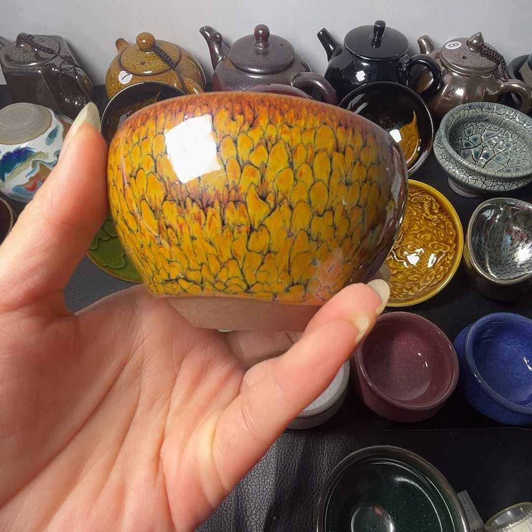 茶盏这几位朋友在这里做