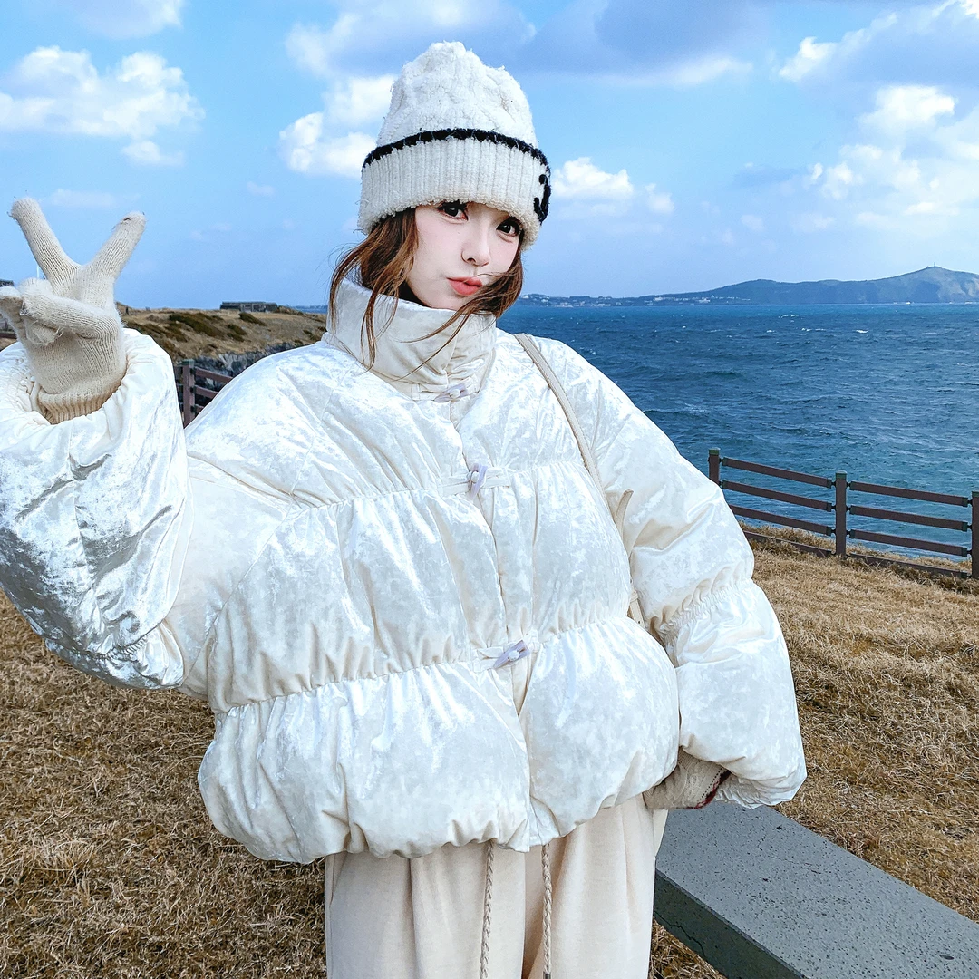设计感牛角扣提花短款羽绒服女2025冬季高级感超好看90白鸭绒外套