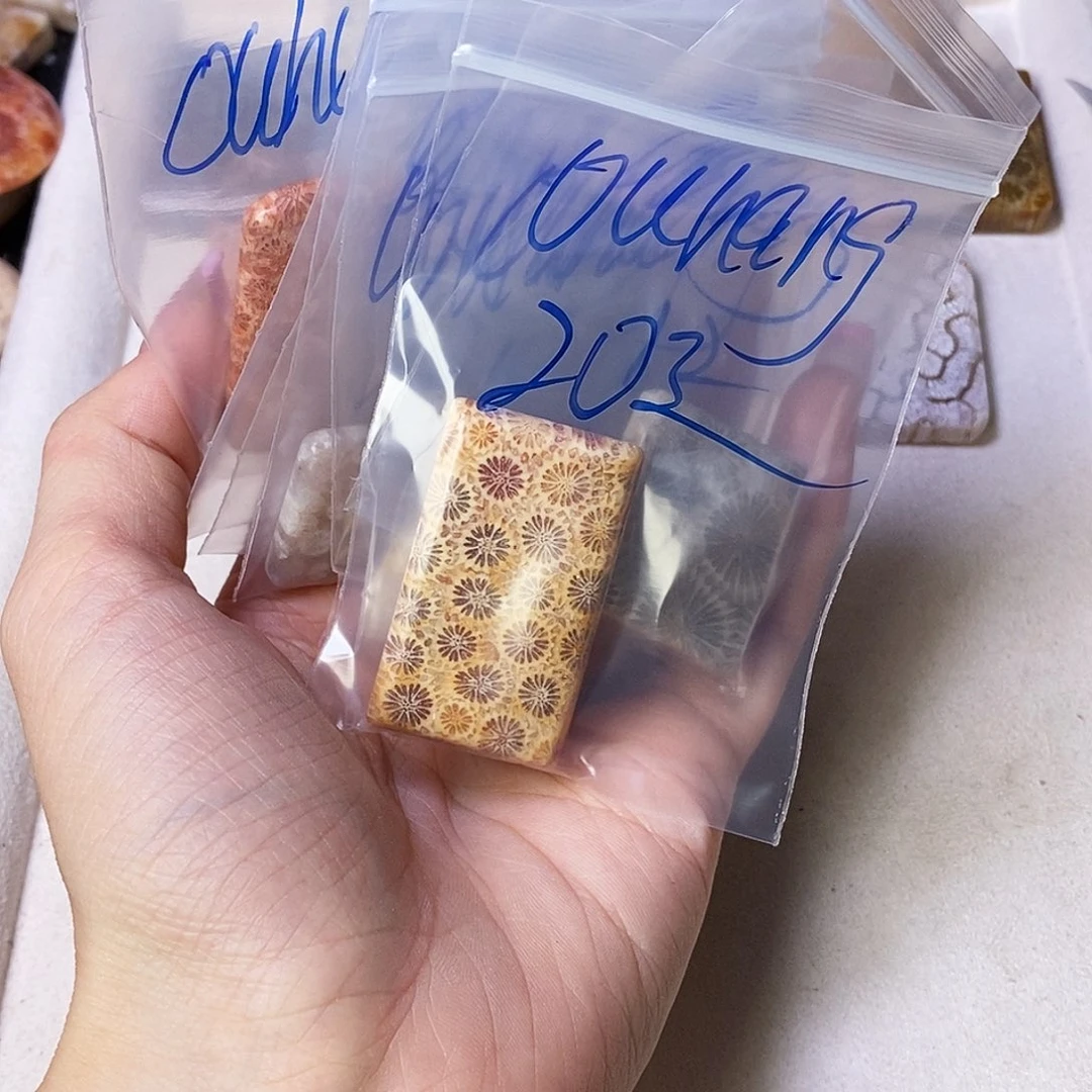 硅化玉颈饰合金O****g