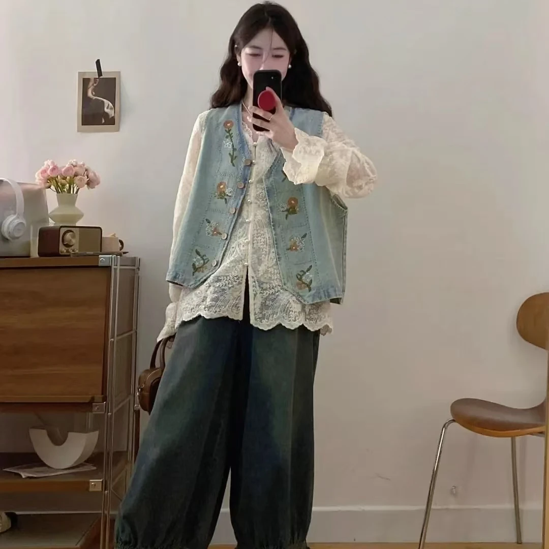 刺绣牛仔马甲2025新款春季大码盐系穿搭休闲上衣时尚显瘦马甲