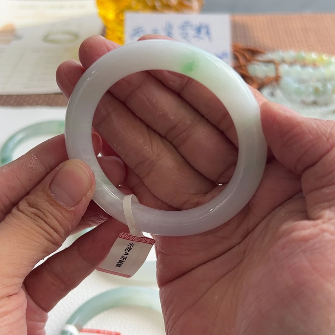 翡翠未镶嵌手镯888号 53