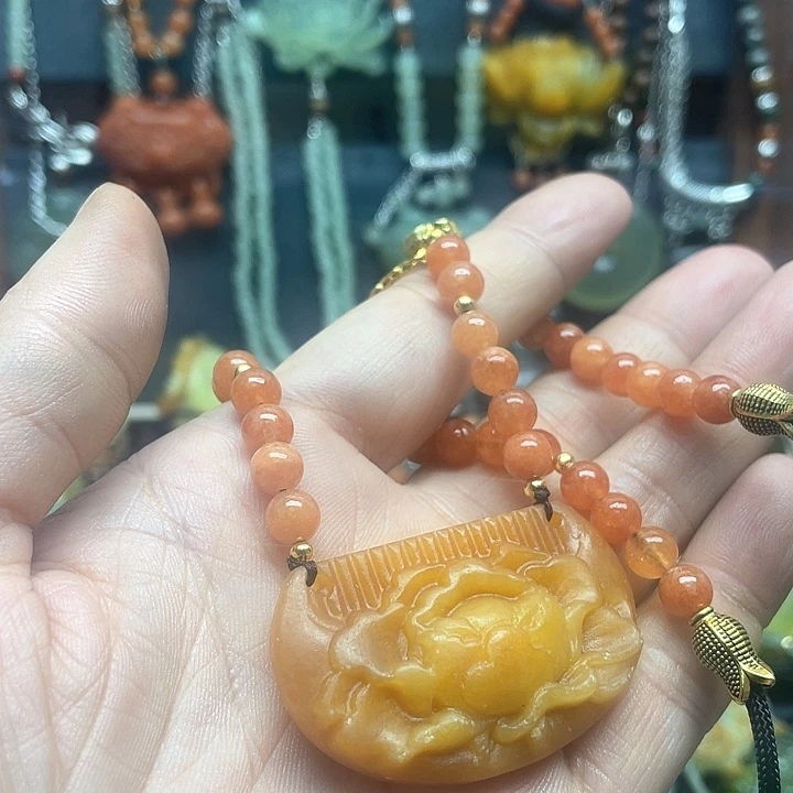 未镶嵌蛇纹石玉颈饰