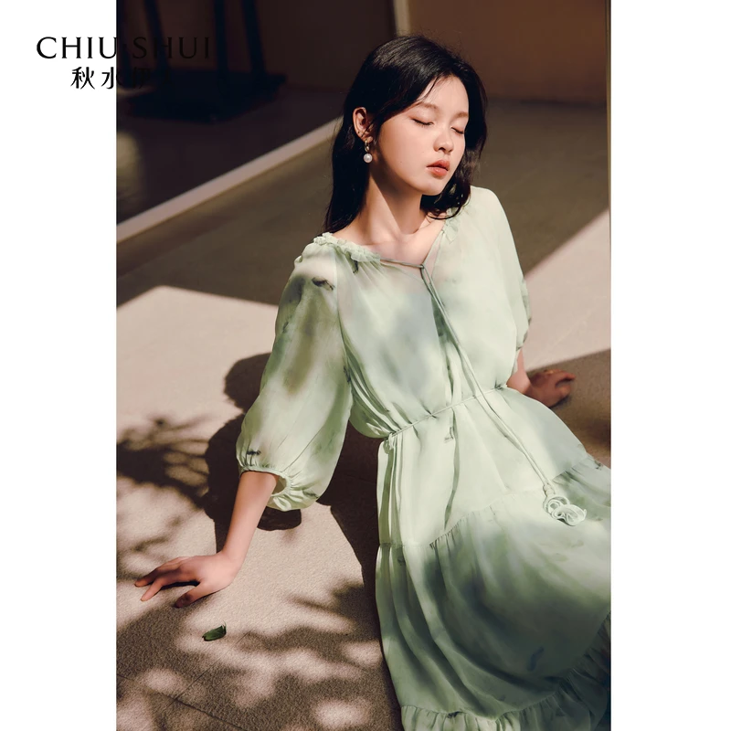 【绿意】秋水伊人收腰连衣裙2025年春季新款印花裙子625102A020384