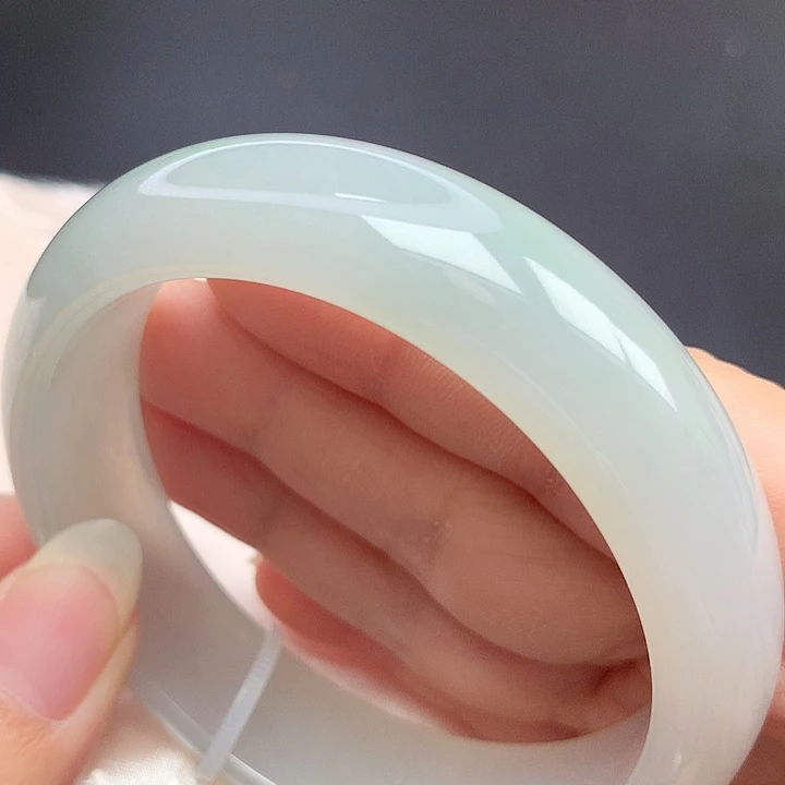 翡翠未镶嵌手镯58圈口