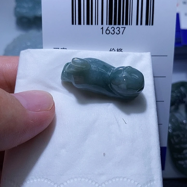 翡翠未镶嵌颈饰天光墟翡翠市场现金代购