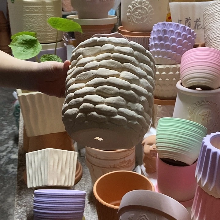15×15白陶石头盆1个