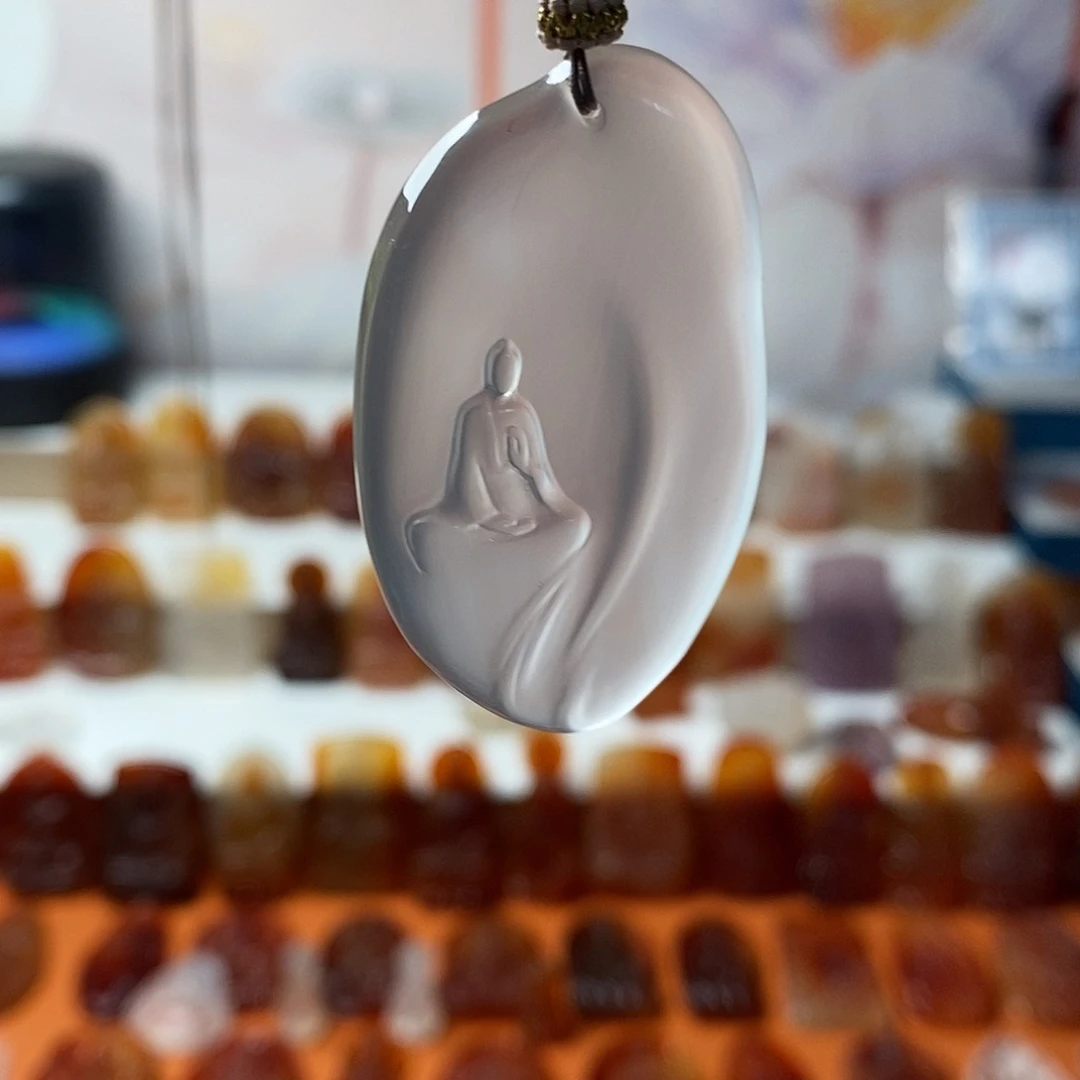 玛瑙/玉髓未镶嵌颈饰悟道