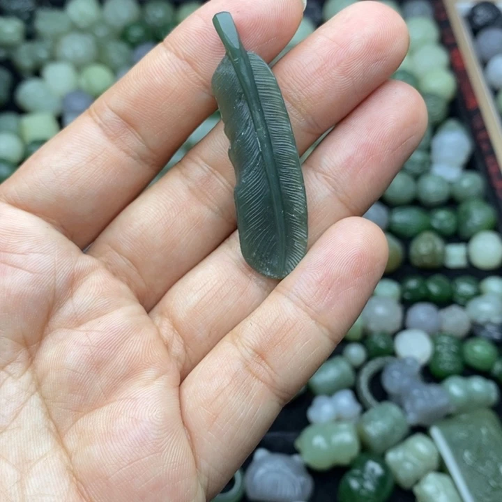 和田玉未镶嵌颈饰福利不退不换