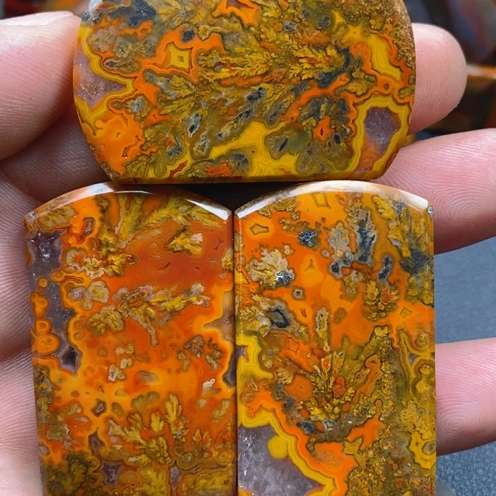 玛瑙/玉髓颈饰未镶嵌择****务