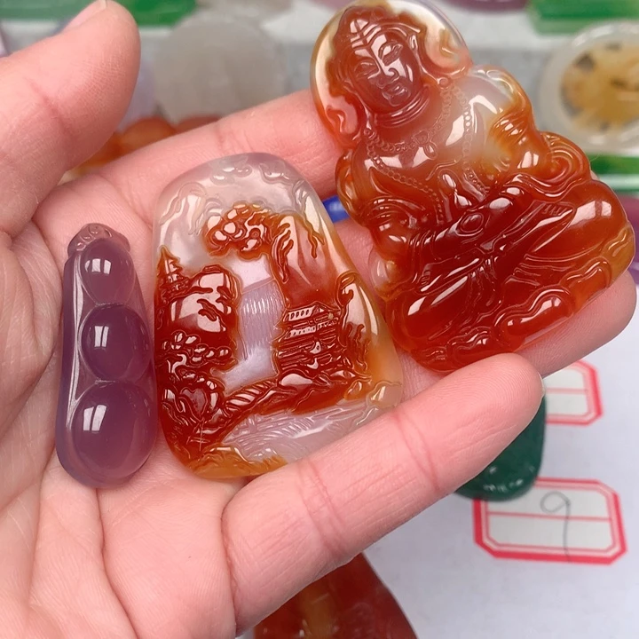 玛瑙/玉髓颈饰未镶嵌“****”