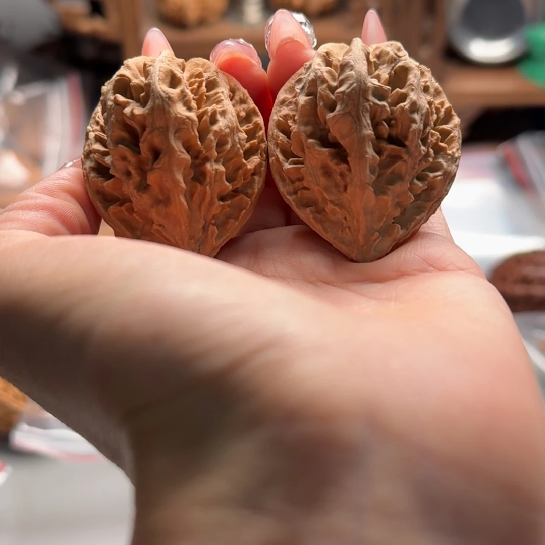 文玩核桃把件关东木子楸百核188花皮