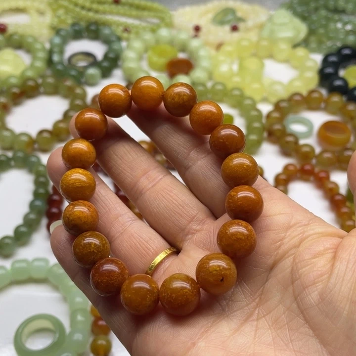 蛇纹石玉手串未镶嵌