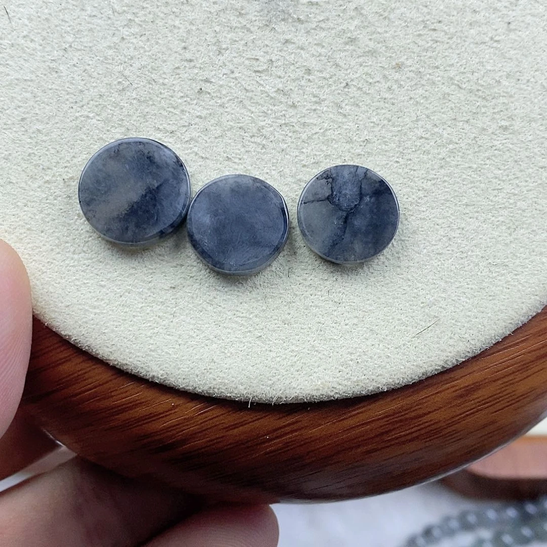 翡翠未镶嵌颈饰人**客乌鸡圆牌三个