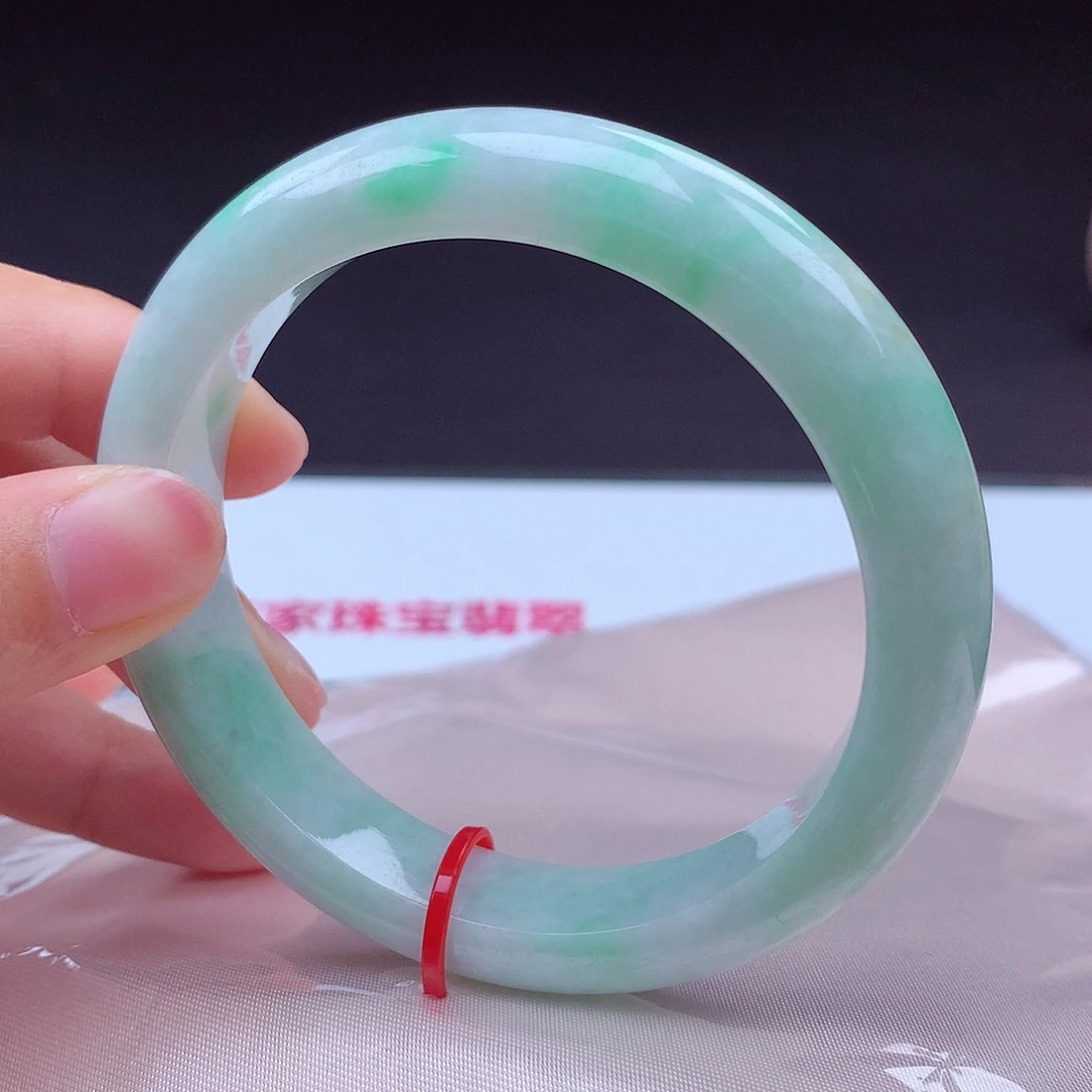 翡翠手镯未镶嵌手镯001225